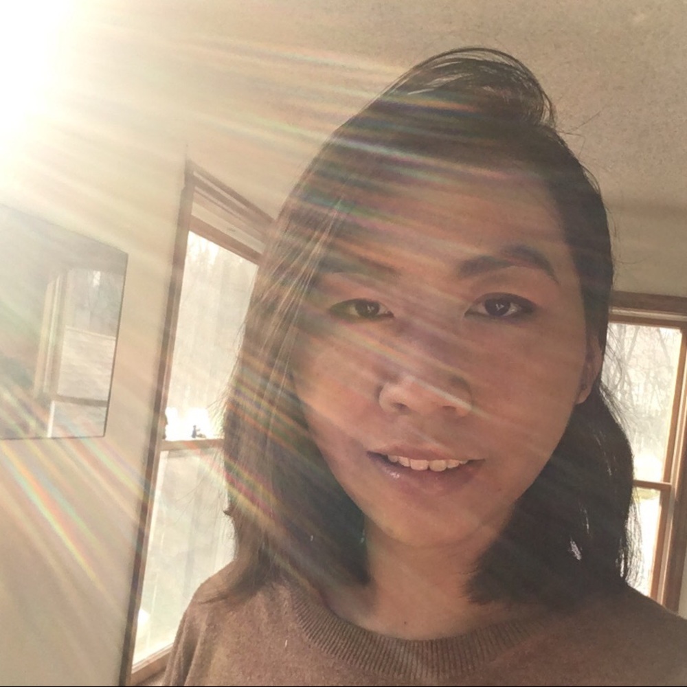 Meet your Posher, Alexis